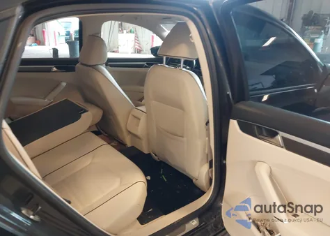 2018 Volkswagen Passat 2.0T R-Line/2.0T S from USA, damaged, VIN 1VWAA7A36JC007826